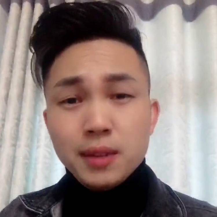 不解的相许白云的照片