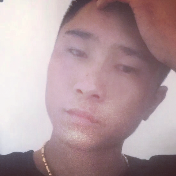 开朗保卫离歌的照片