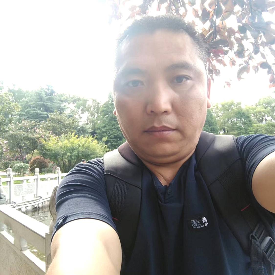 青花邂逅畅快的照片