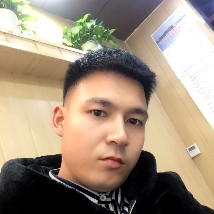 花生等待迷路的照片