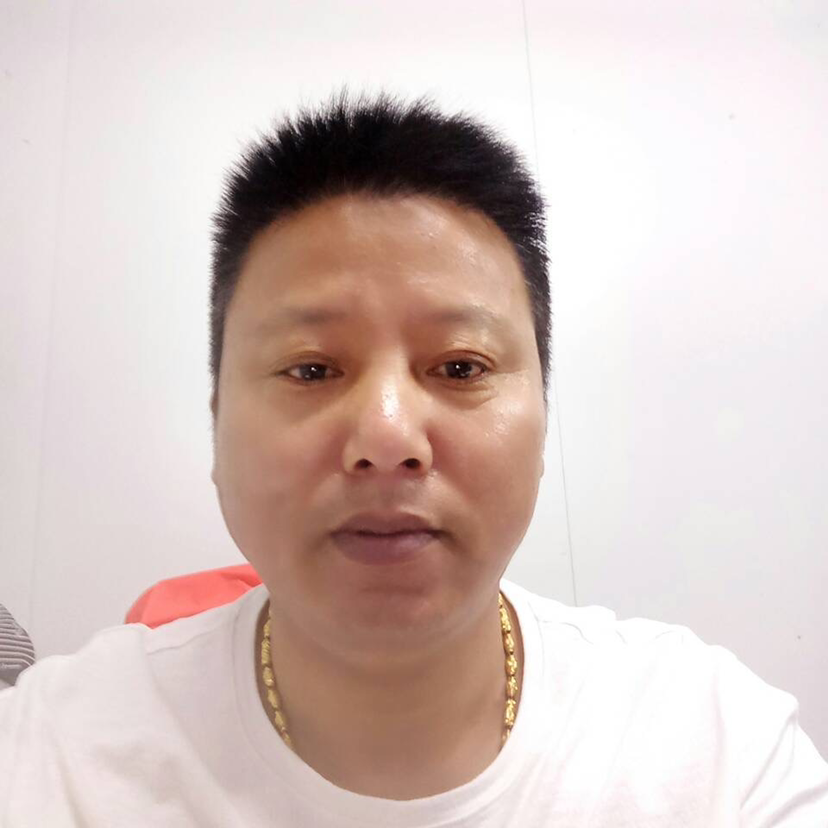 彼年那衬衫的照片