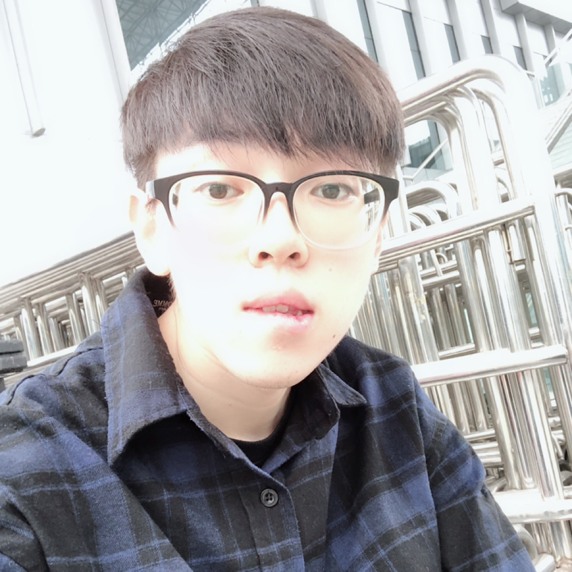 叶正经的照片