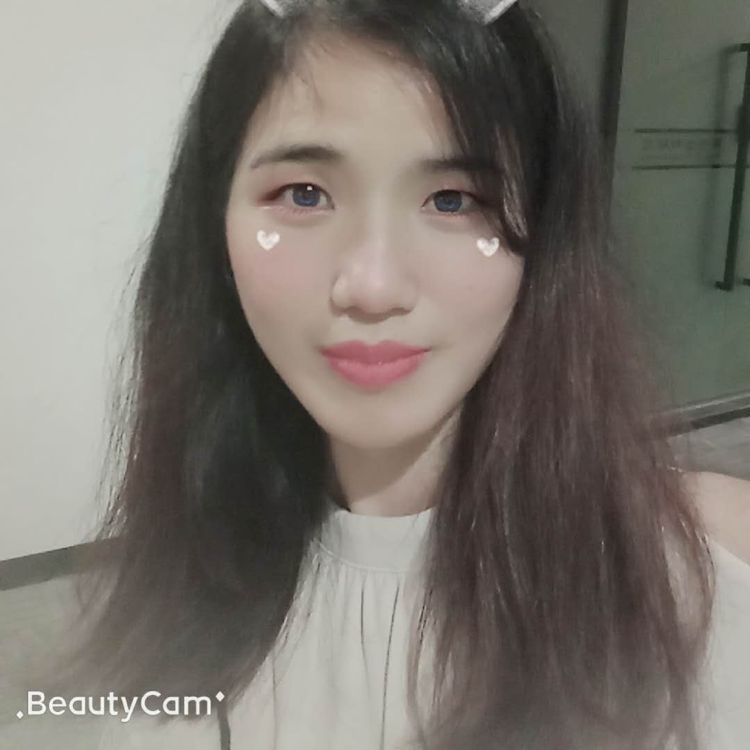 阿莉705的照片