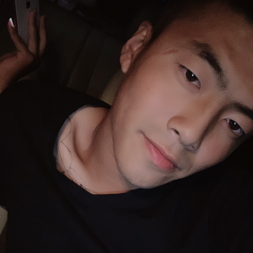 阿伟伟丶的照片