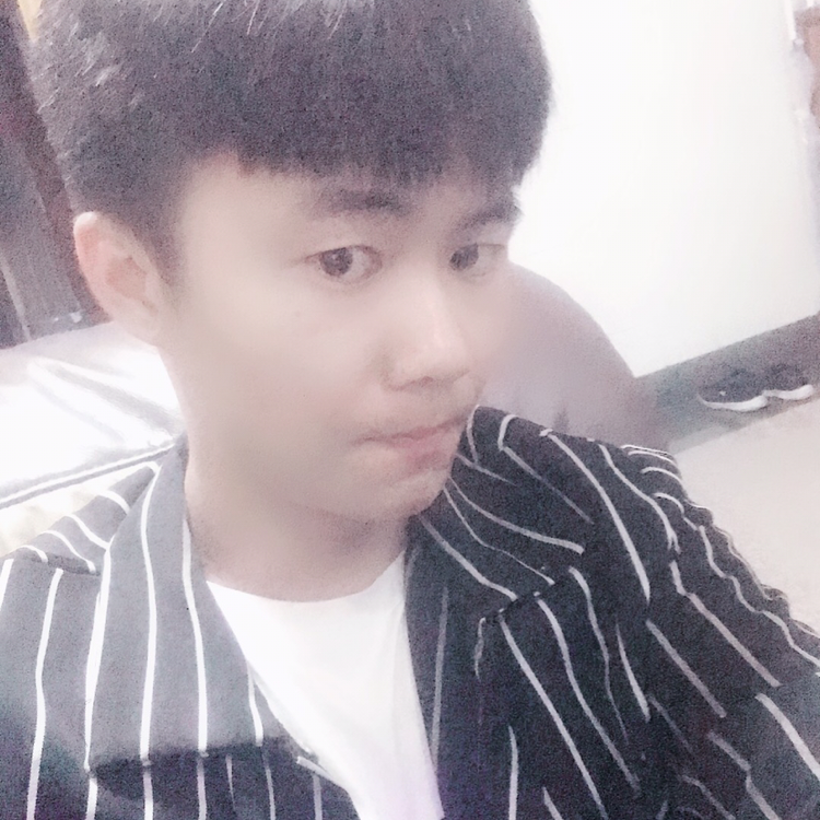 现实方剪影的照片