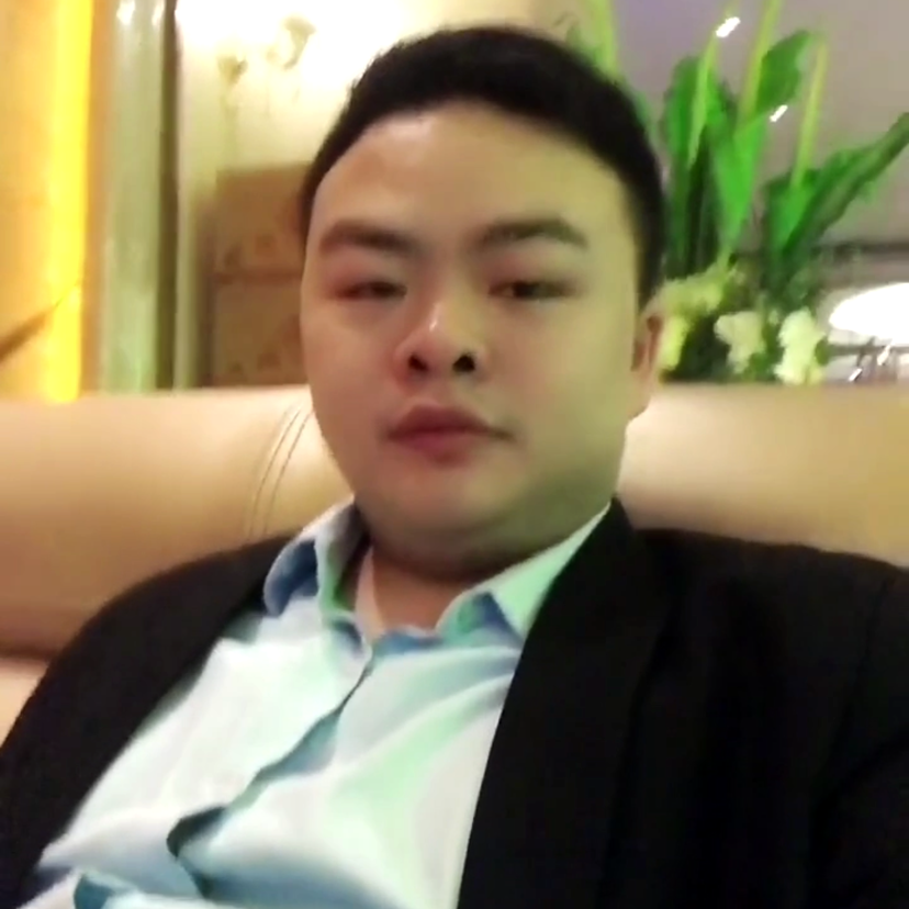 搞怪和秋颜的照片