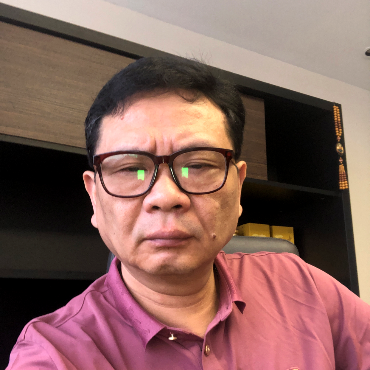 妖娆向路人的照片