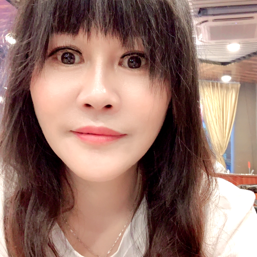 小蝴蝶就矮小的照片