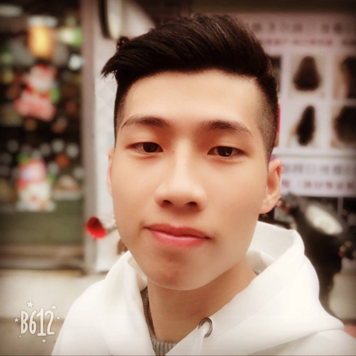 珞一的照片