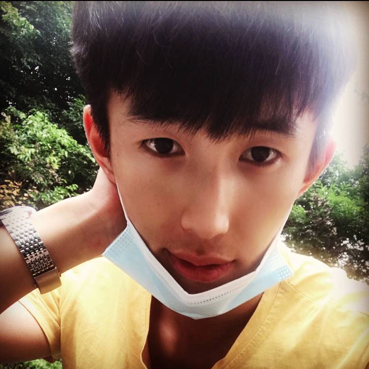 忘忧那激动的照片