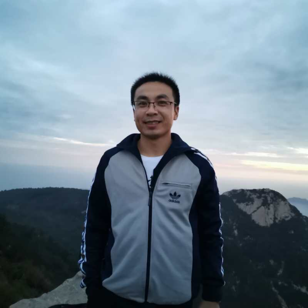 H啊的照片