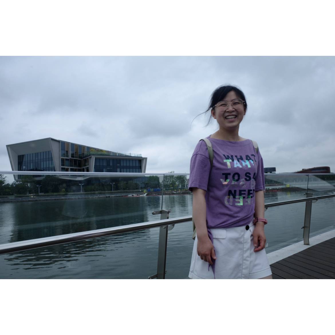 无私和小蝴蝶的照片