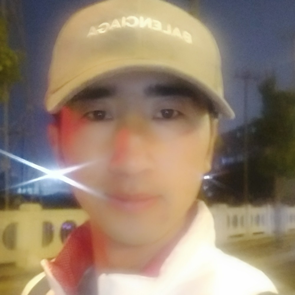 史迦楠的照片