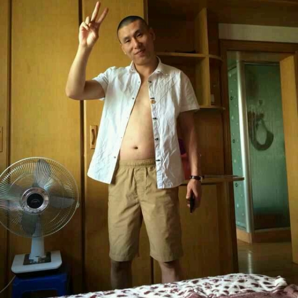 寂寞小帅哥的照片