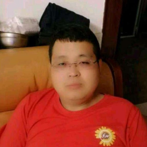 迷茫啤年望京酒的照片