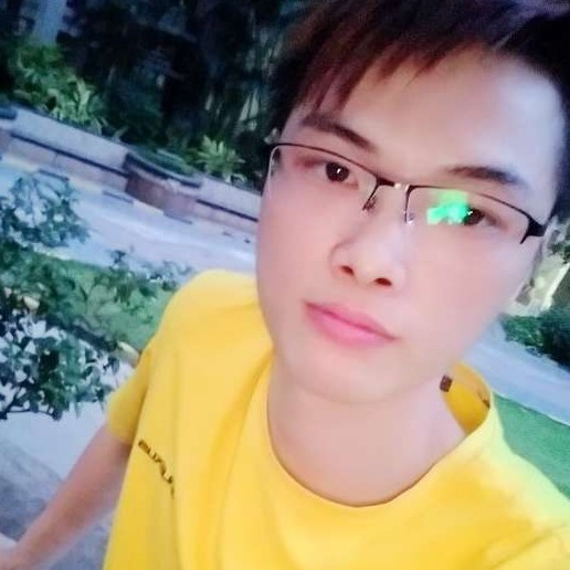 嘶嘶的照片
