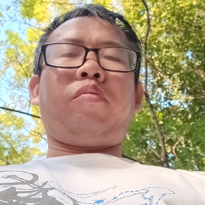 金针菇羞涩的照片