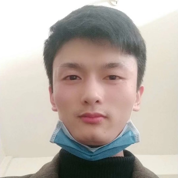 飘逸凝眸青栀的照片