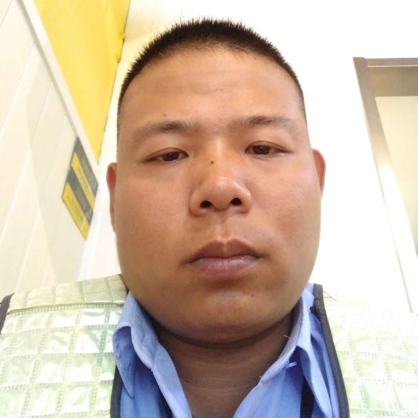 施家庭的照片