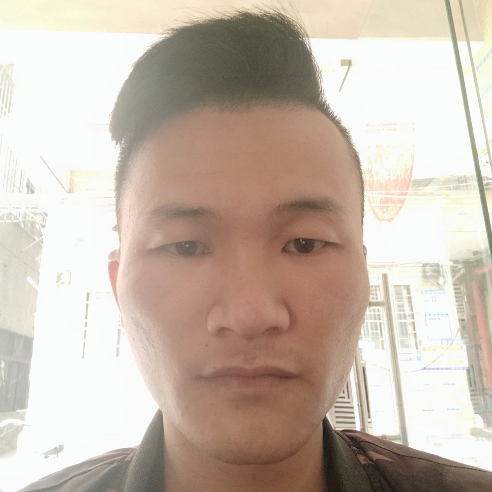 糖豆蹙眉冷酷的照片
