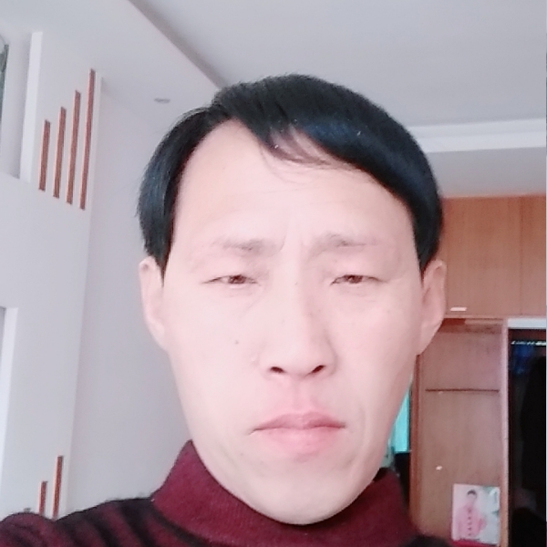 同是雨中人的照片