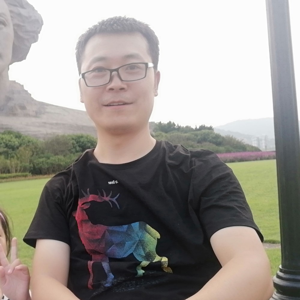龙小贝的照片