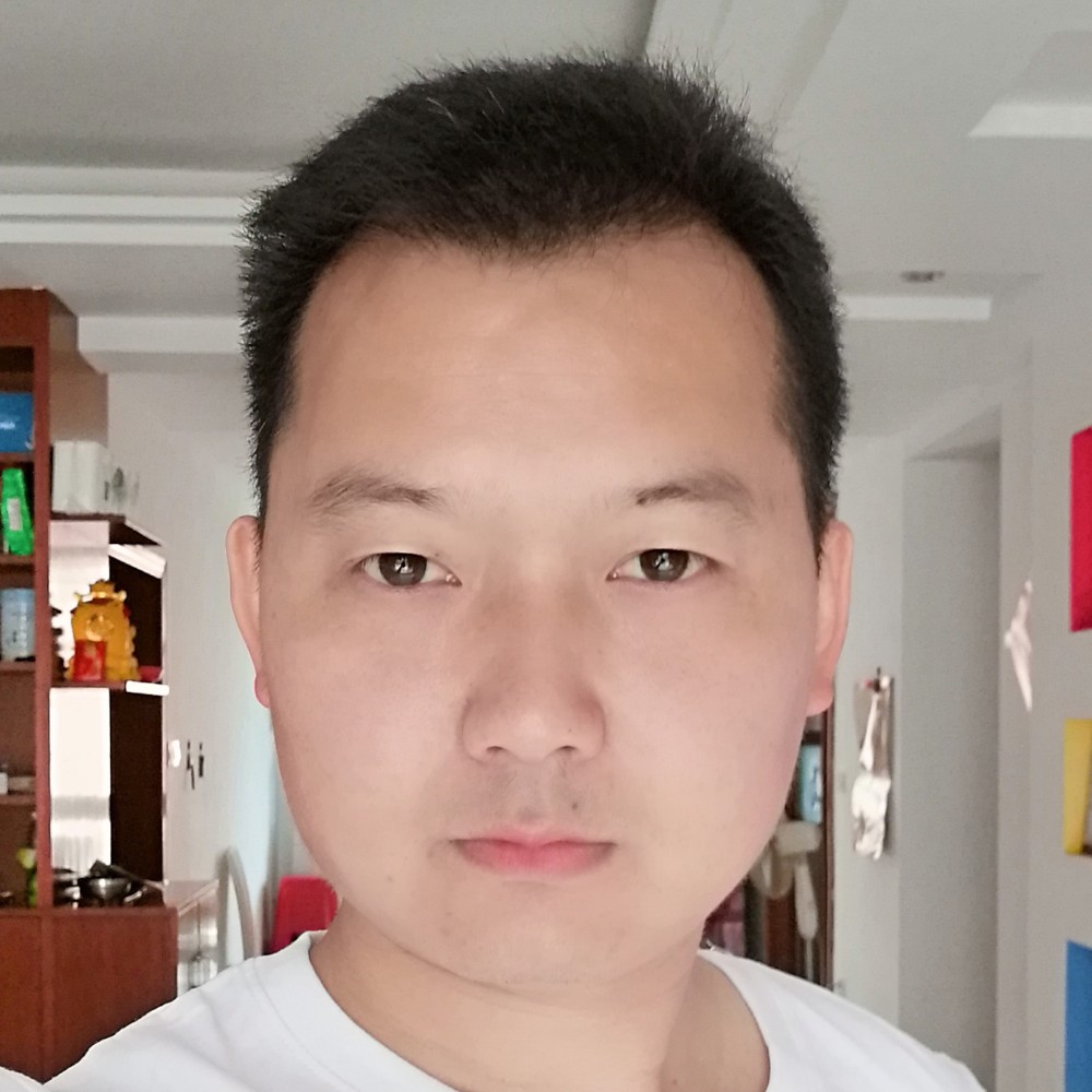 陌颜用坦率的照片