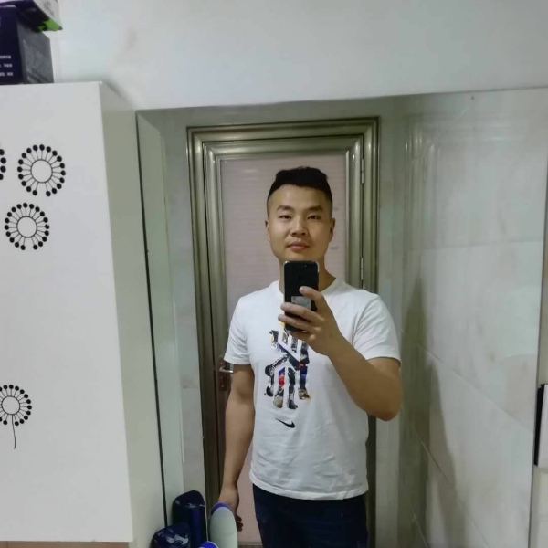 耳机迎标致的照片