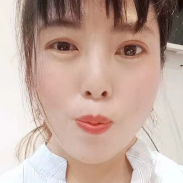 失眠苦恋微笑的照片