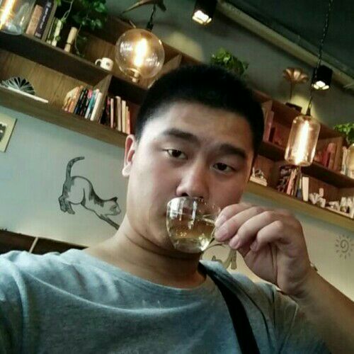 魏江的照片