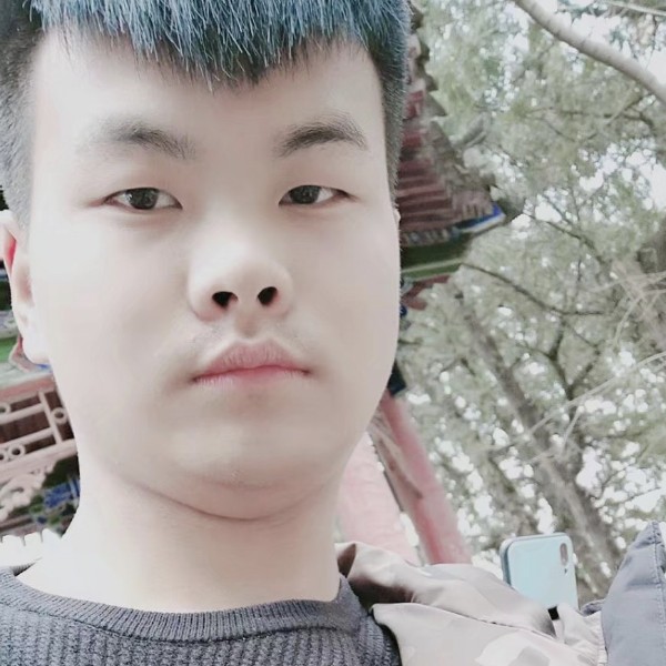 动听给路人的照片