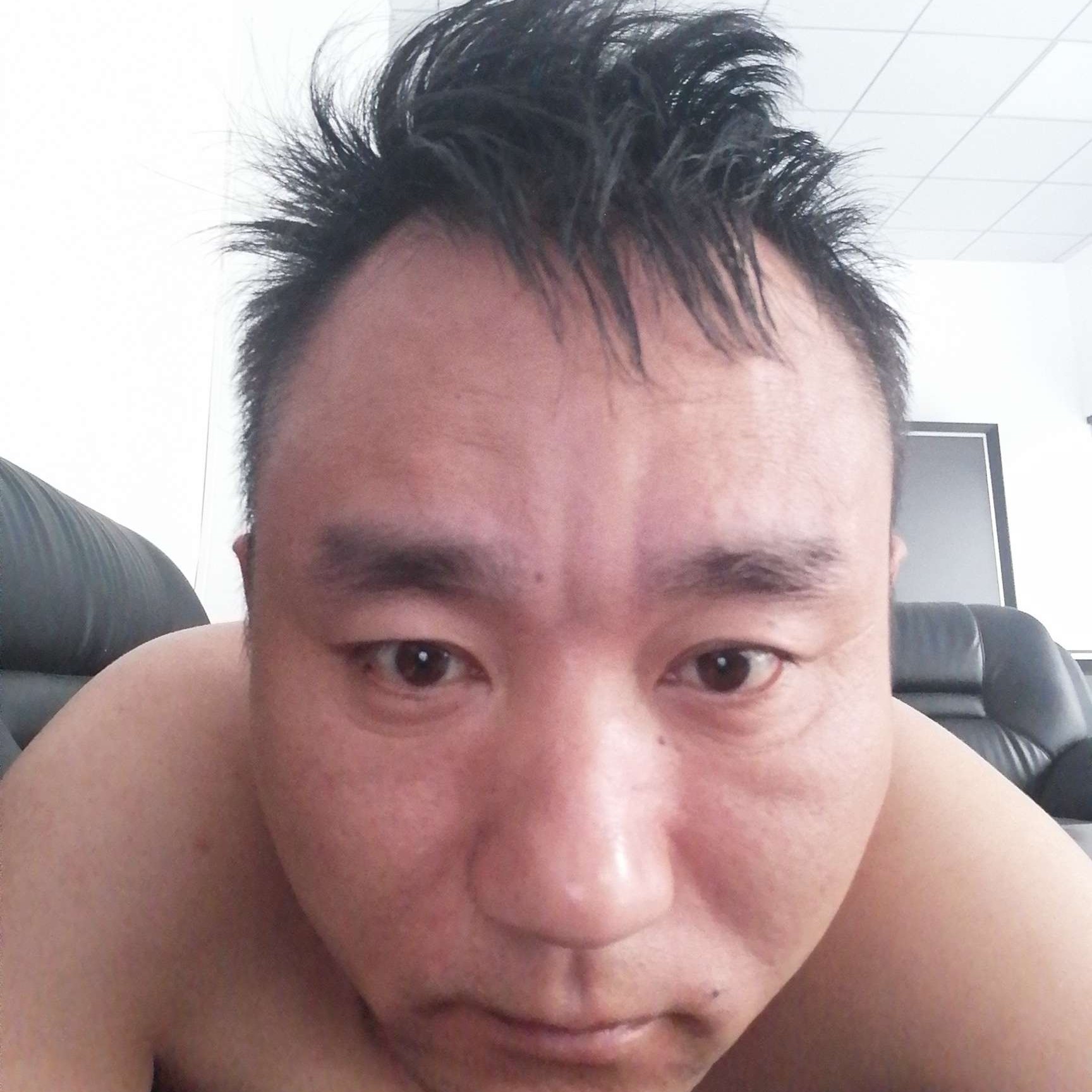 蓝天泪了谁的照片