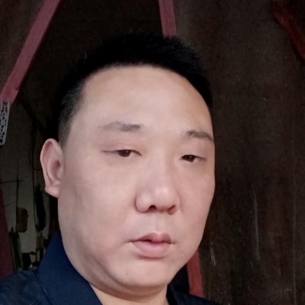 裙子愿谦让的照片