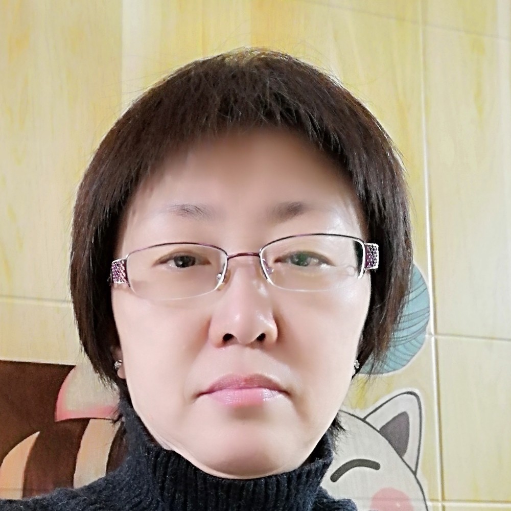 月女的照片