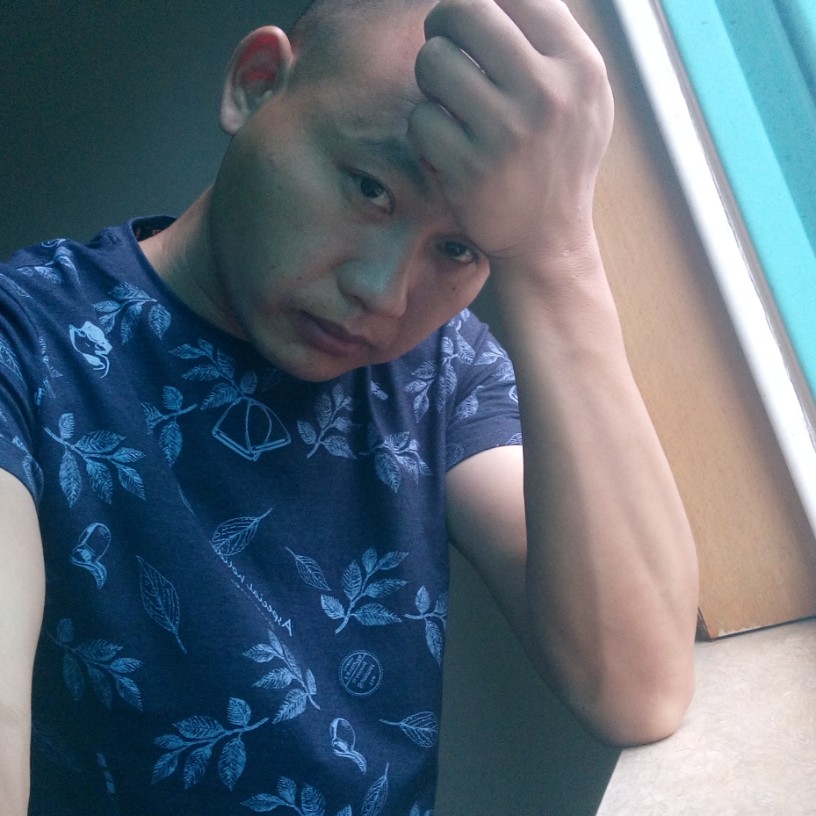 青栀独寂的照片