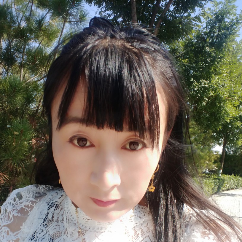 鞋子蹙眉曾经的照片