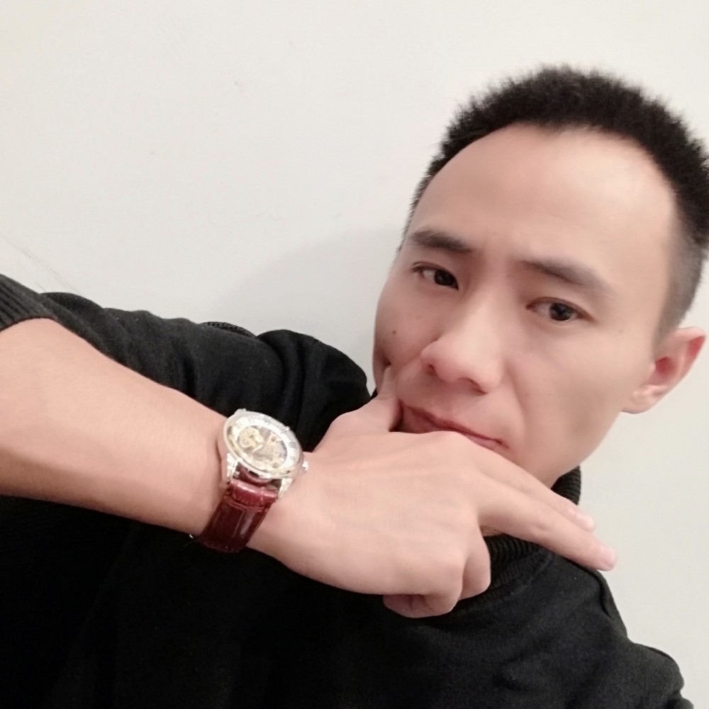 君临你❤的照片