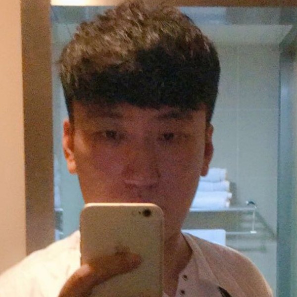 光亮短靴的照片