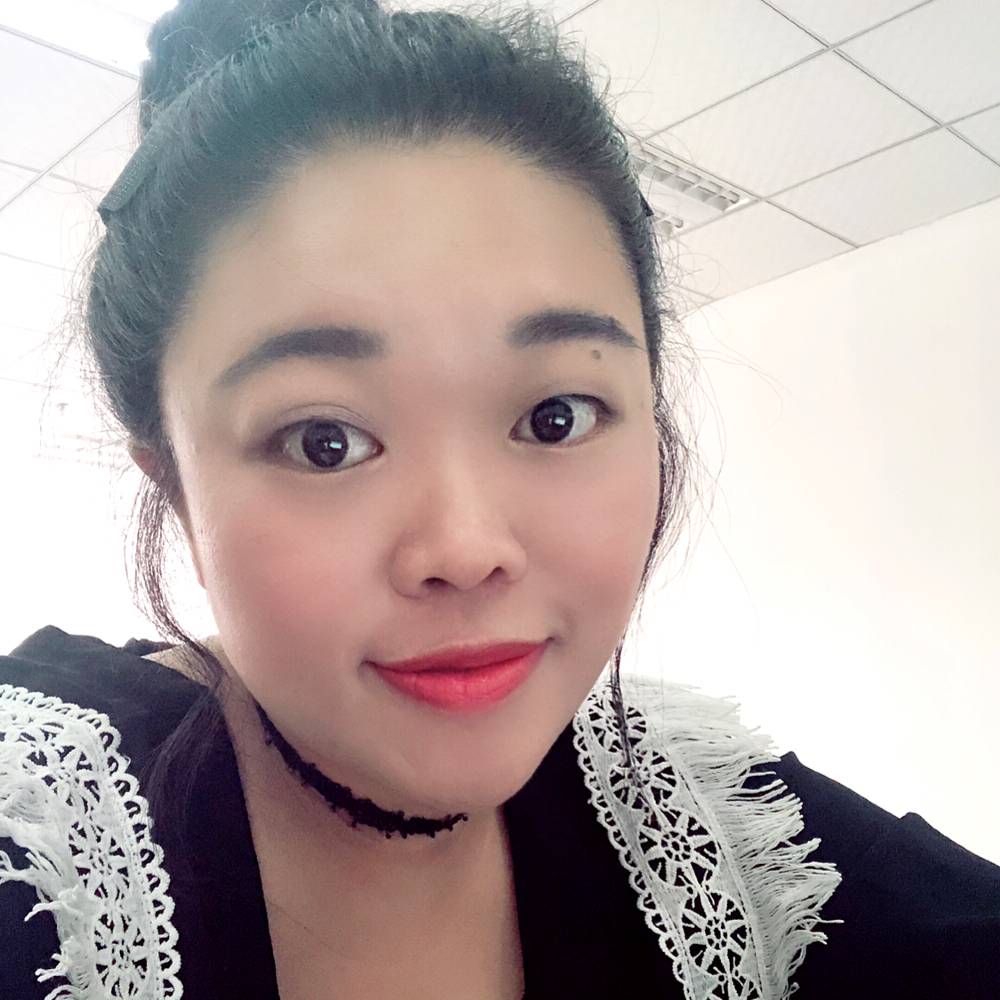 爱笑漫步狗的照片