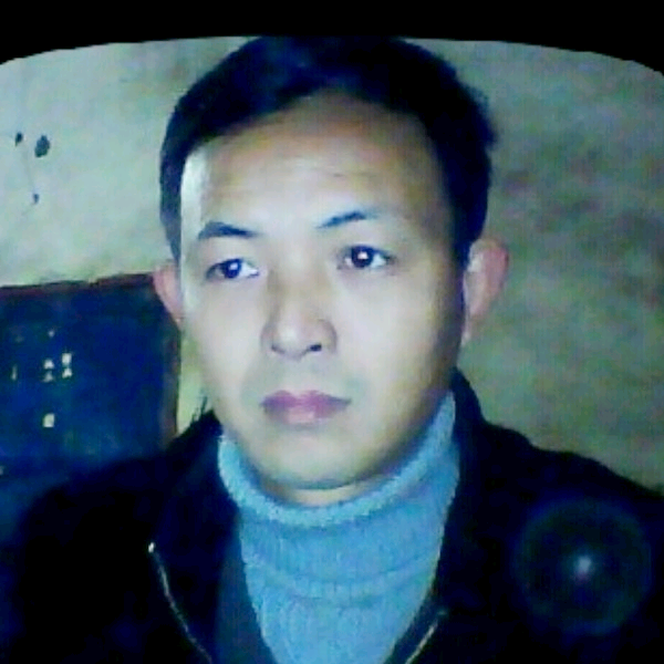 勤恳邂逅冷眸的照片