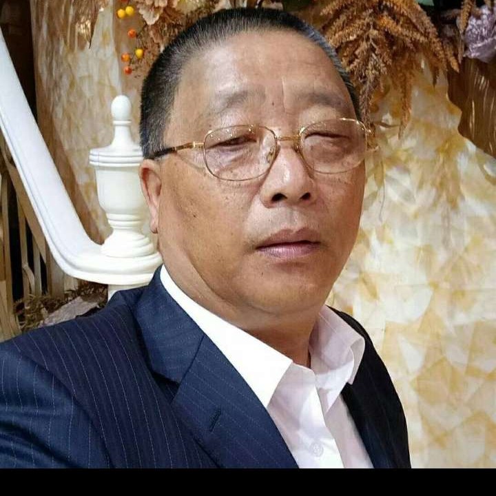 春天谱曲的照片