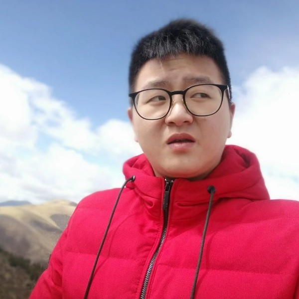 Z Y的照片