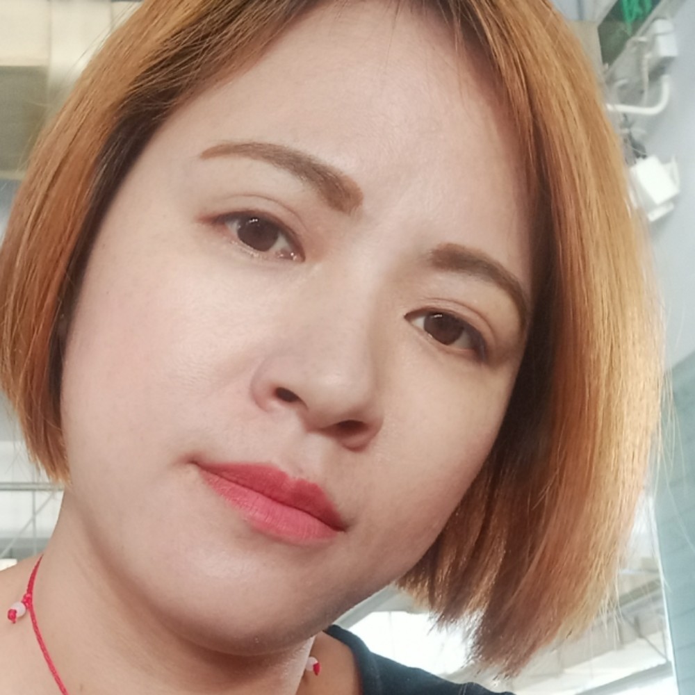 温婉深拥蜜粉的照片