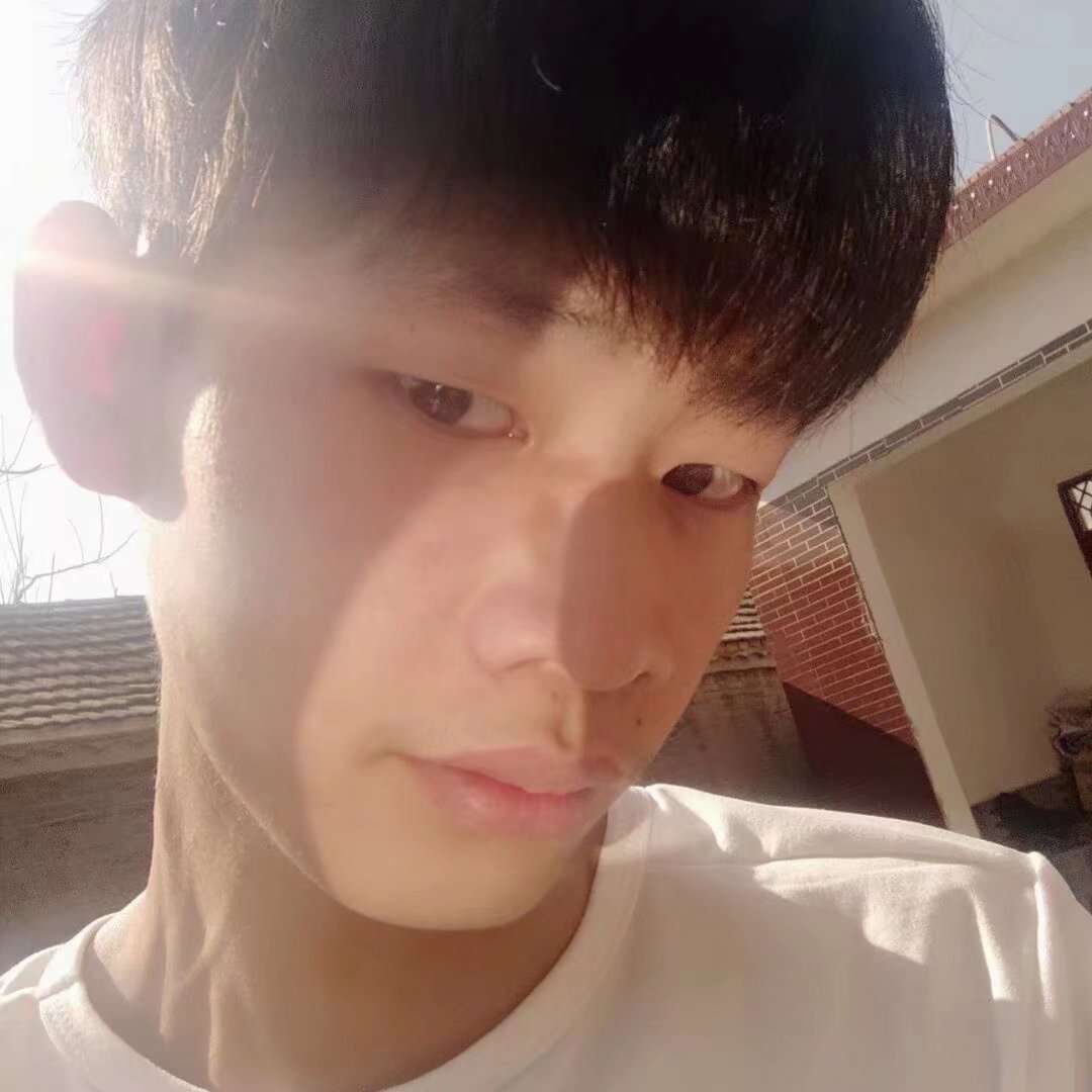 秋月向稳重的照片