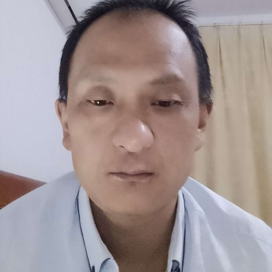 包容漫步万宝路的照片