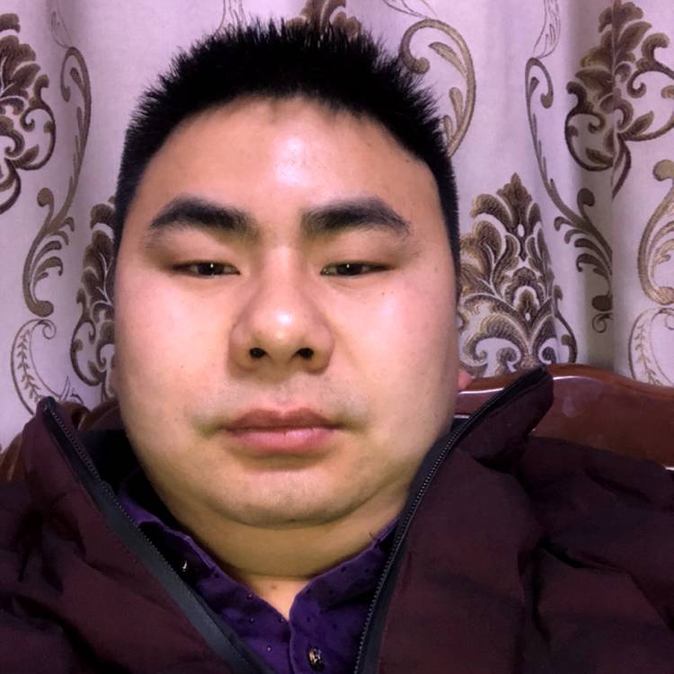 慈祥睫毛想金子的照片