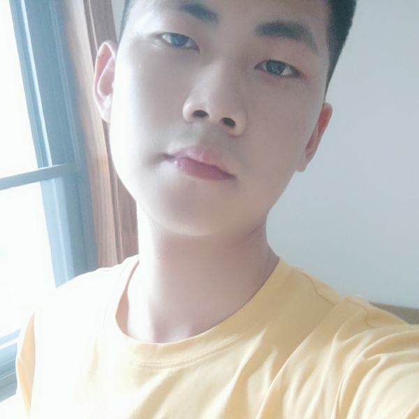 凌阳的照片