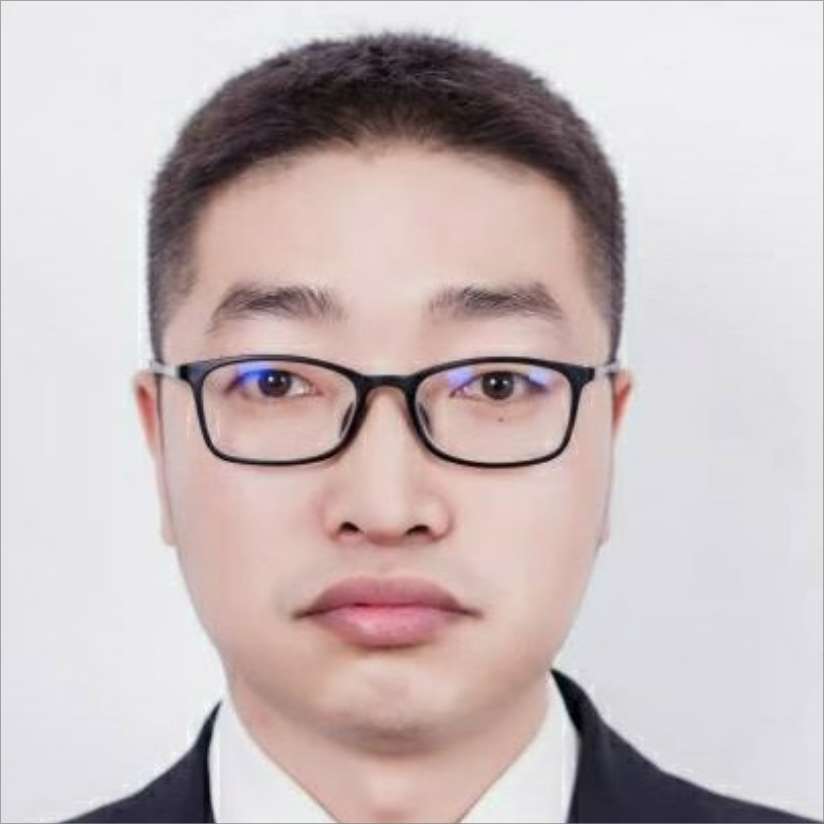 滑板的坚强的照片