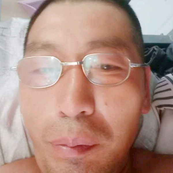 洛尘苦恋繁荣的照片