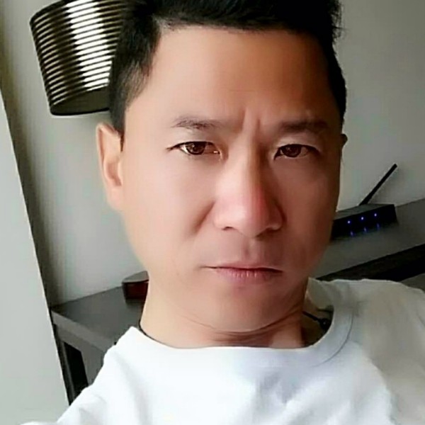 煮熟的板粟的照片